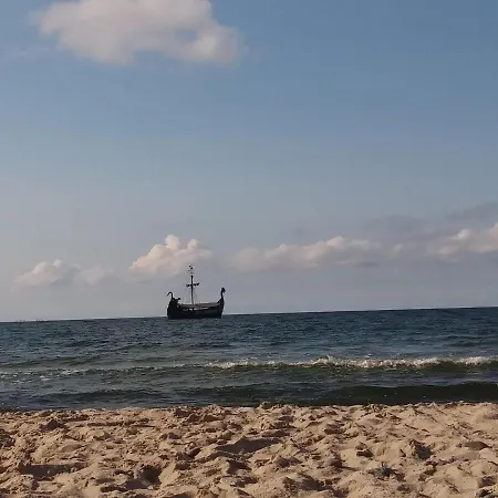 בית נופש Wooden House In Karsibor Near Baltic Beaches